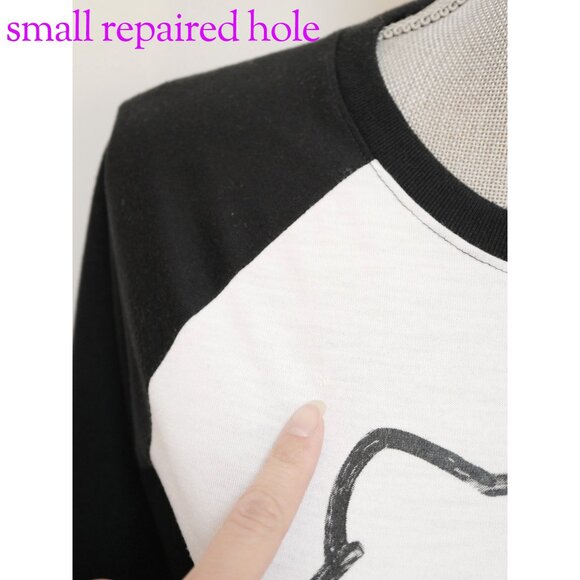 Winking Hello Kitty 'Dream On' Graphic Print Baseball Tee - Picture 3 of 6